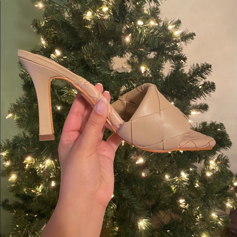 Sand Knot Mules